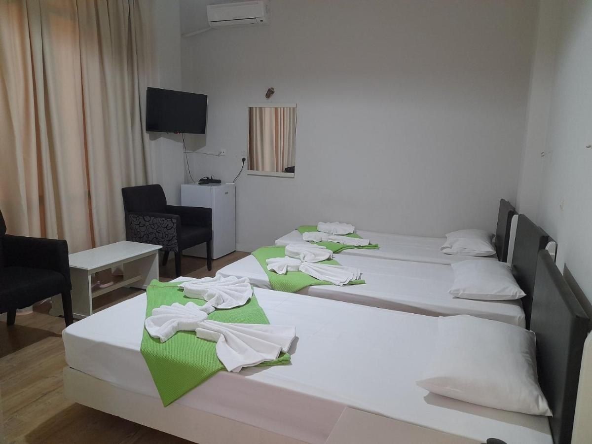 City Center Hotel Каламата Экстерьер фото