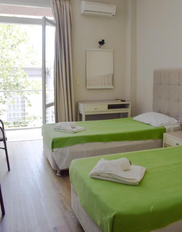 City Center Hotel Каламата Экстерьер фото